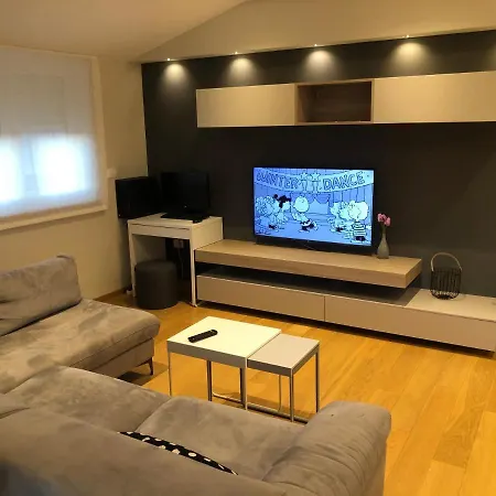Apartment Sunny Ana Medulin